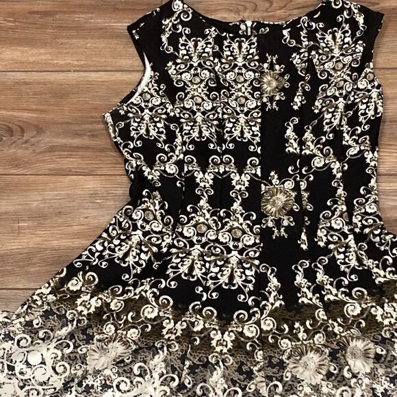 DB Women’s Black Tan and White Paisley Floral Fit and Flare Dress Size 6P - Picture 2 of 5